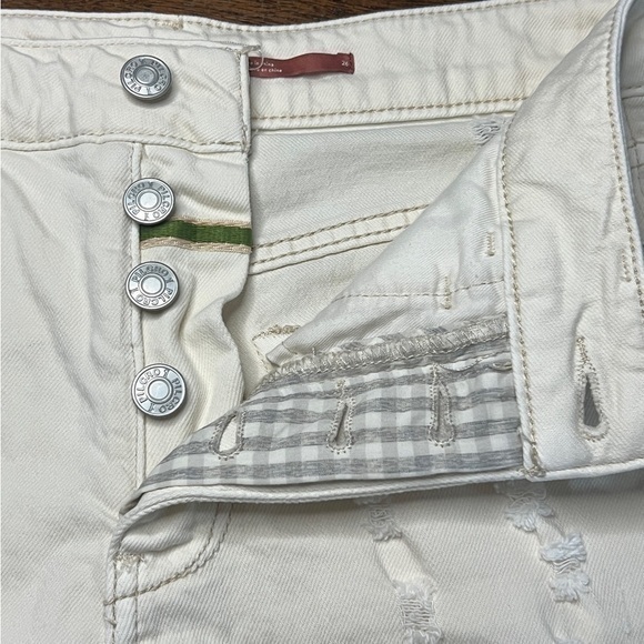 ANTHRO Pilcro and the Letterpress Slim Denim Shorts Distressed Off White Size 26 - Picture 4 of 7